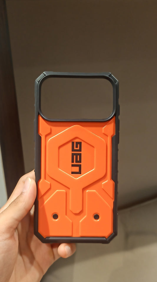 UAG Pathfinder Rugged Case With MacSafe - Orange