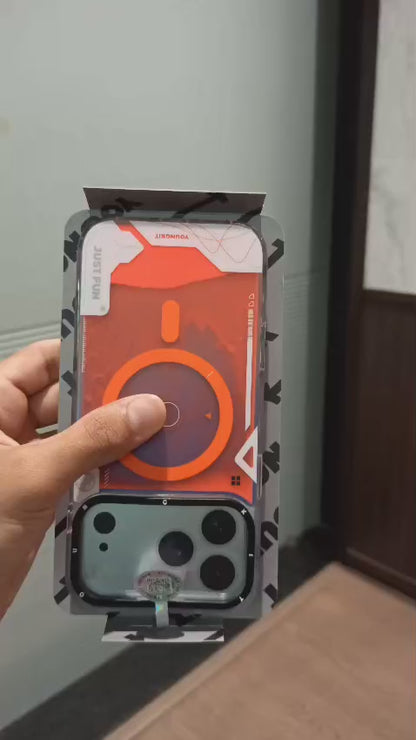 YOUNGKIT Futuristic graphic design Case